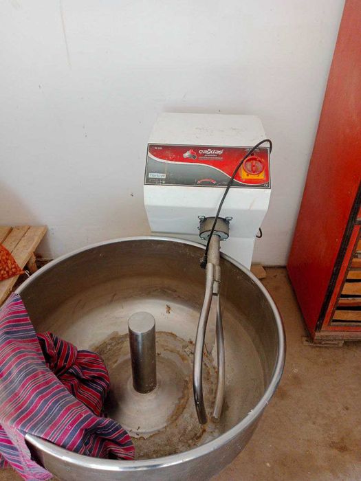 Elektr pech va  to'liq uskunalar. (buhonka va pishiriqlar uchun)