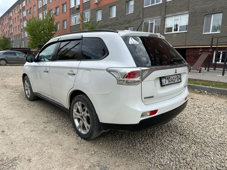 Срочно продается Mitsubishi outlander 3