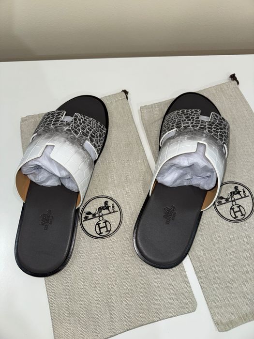 Papuci Hermes piele 44