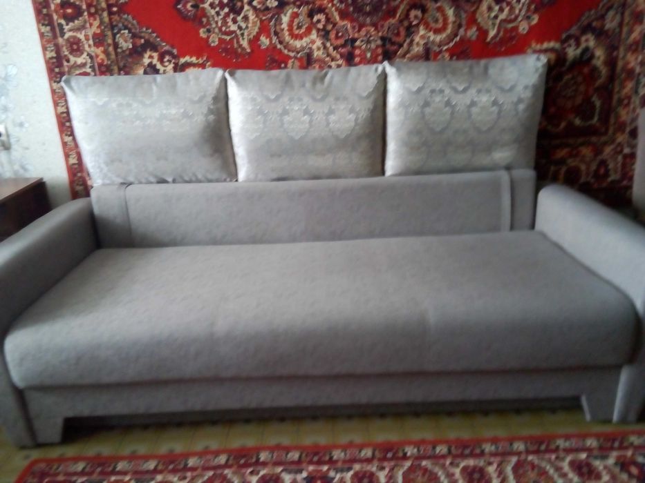 Диван в отличном состоянии