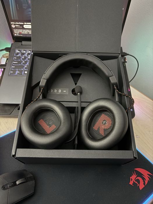 Casti Wireless JBL Quantum 610 BLK Gaming
