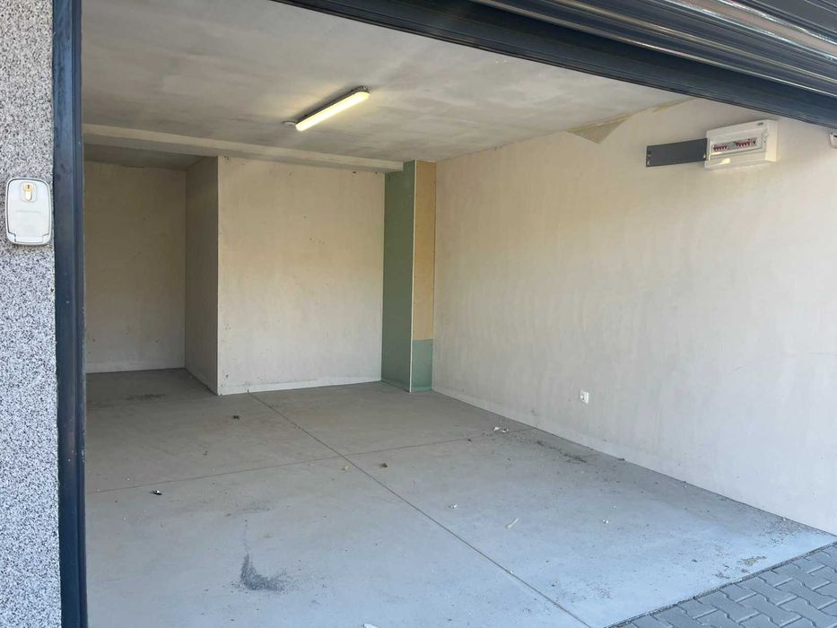 Дава се под наем Гараж / Паркомясто в София, Витоша - 24 кв.м за 130 € - Снимка #1