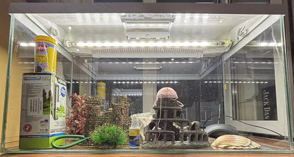 Acvariu 105 l cu filtru, LED si accesorii.
