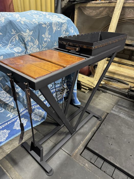 Мангал со столиком