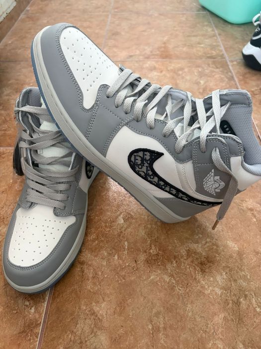 Air Jordan 1 Dior noi