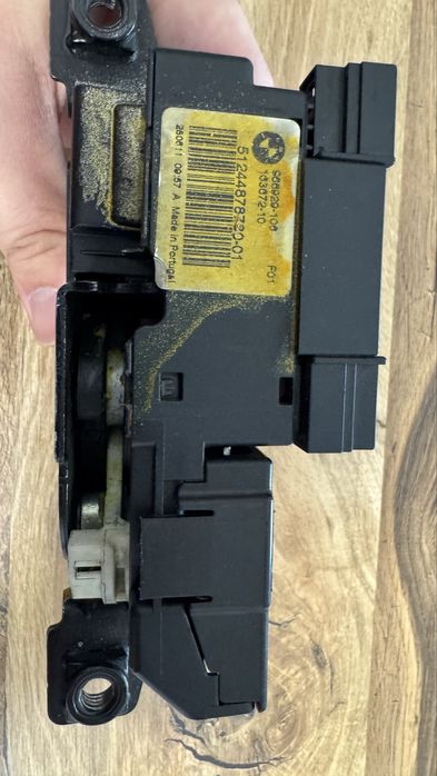 Брава за багажник bmw f01 вакум