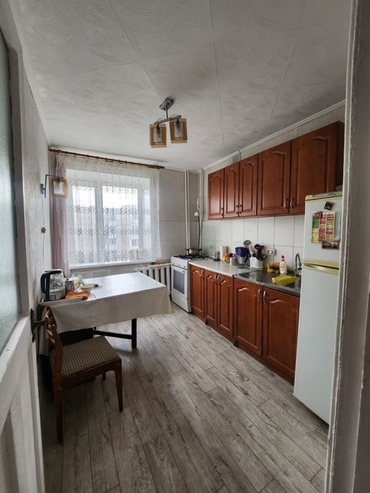 Продам 4 комн квартиру