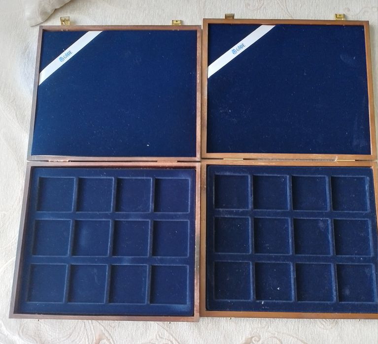 Дървена кутия за монети