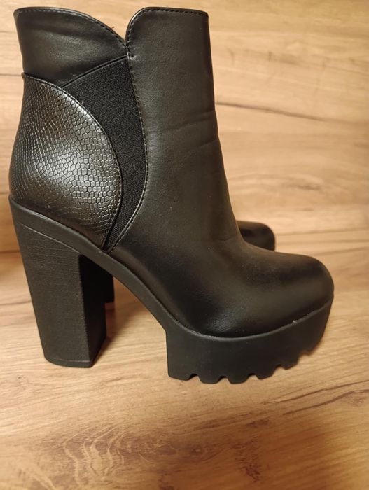 Дамски нови боти