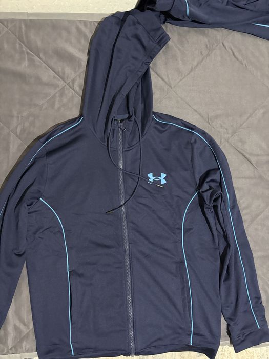 Under armour костюм