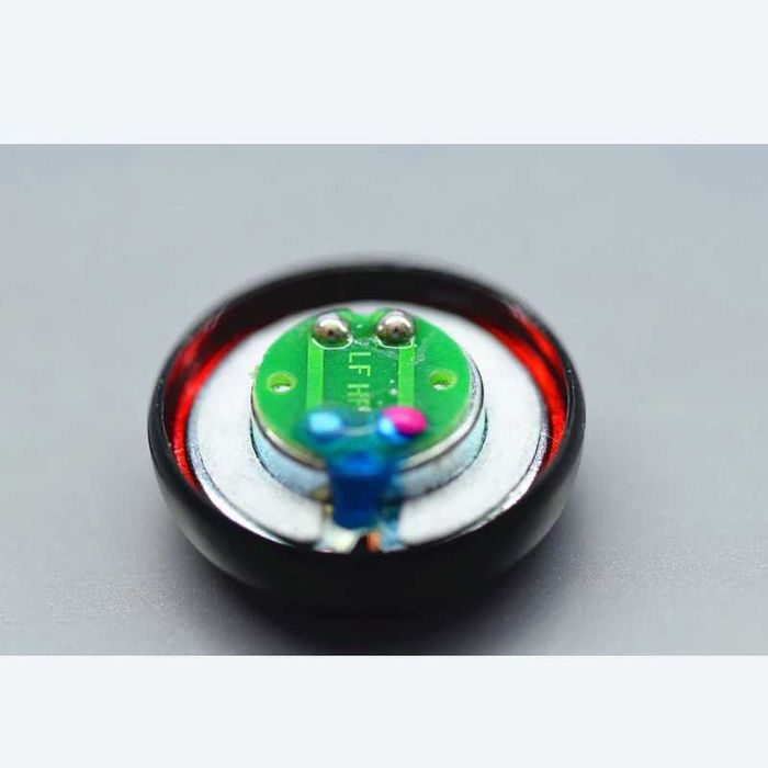 Новые наушники-вкладыши с бериллиевой мембраной (500 Ом + кабель)