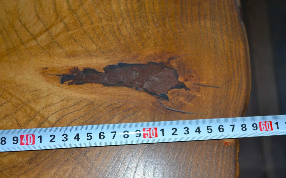 Дървена МАСА масив, Ясен, с естествен ръб