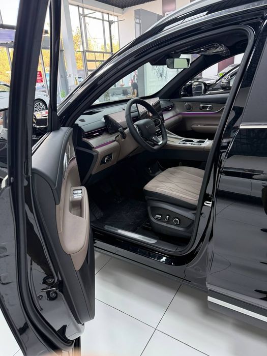 Семейный ГИБРИДНЫЙ кроссовер TIGGO 8 HYBRID