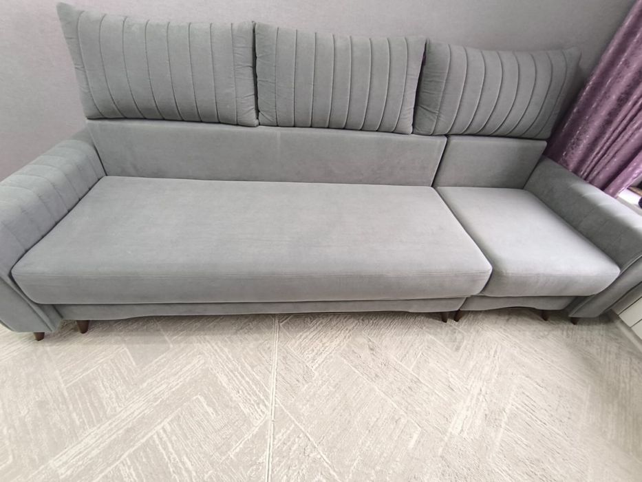 Срочно продам диван 3м