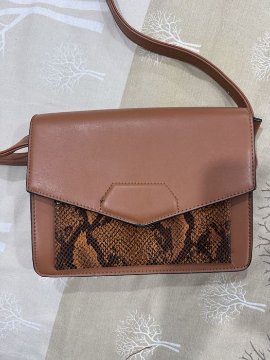 Кожена чанта – почти нова