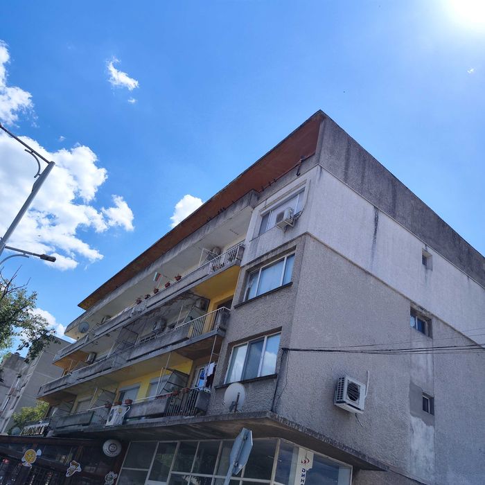 Продава се Тристаен апартамент в Нова Загора - 112 кв.м за 670 €/кв.м - Снимка #11