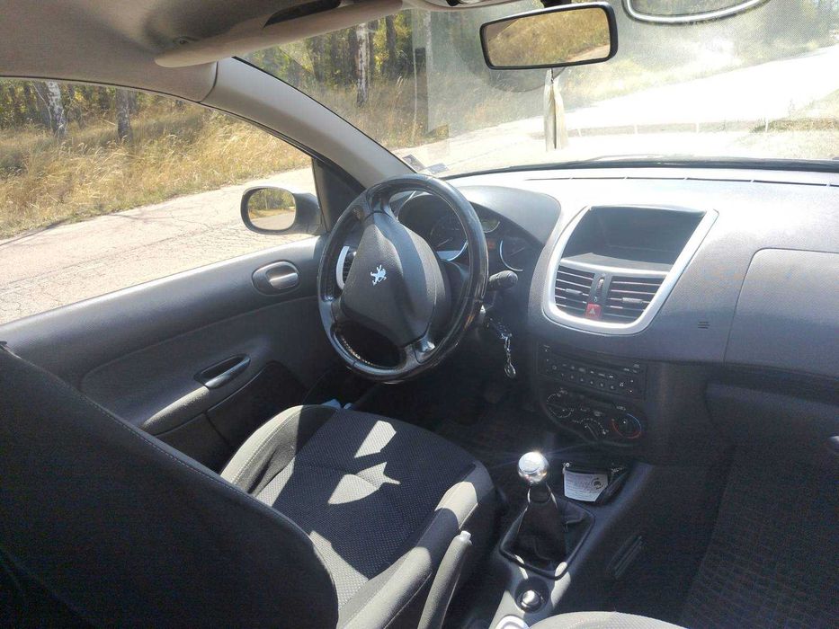 Автомобили и авточасти