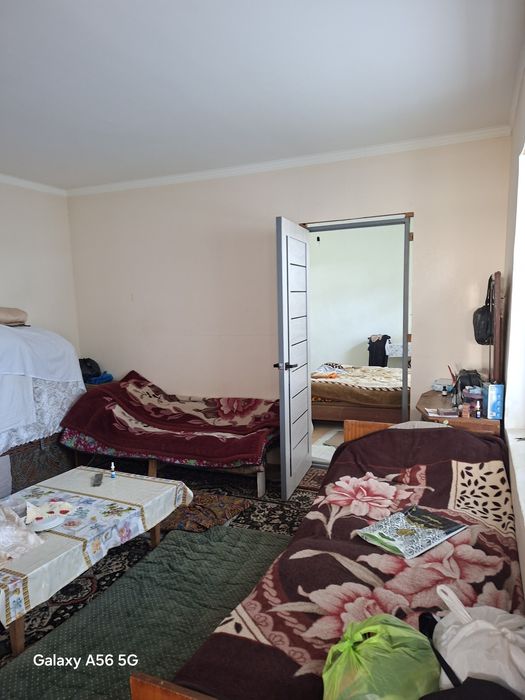 Кибрай,Улугбек поселка, ховли сотилади 2.2 соток 3 хона,Фасад 20 метр