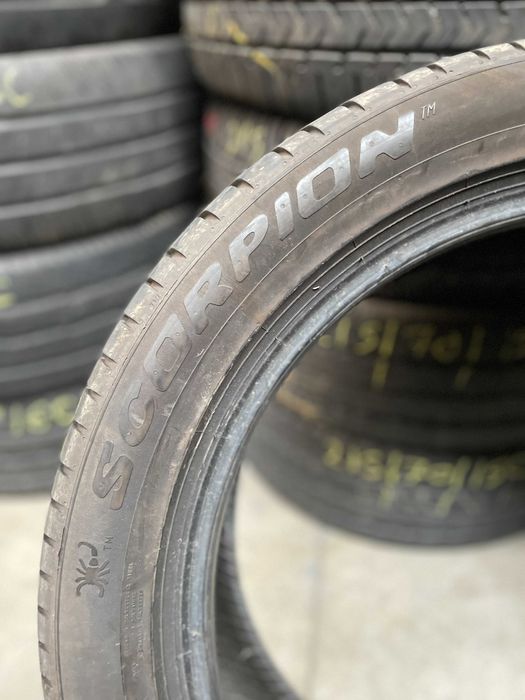255 45 19 Pirelli Scorpion (seal inside) 4buc