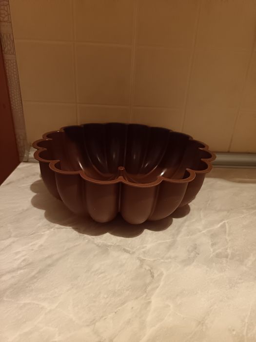 Кухонная посуда разная.