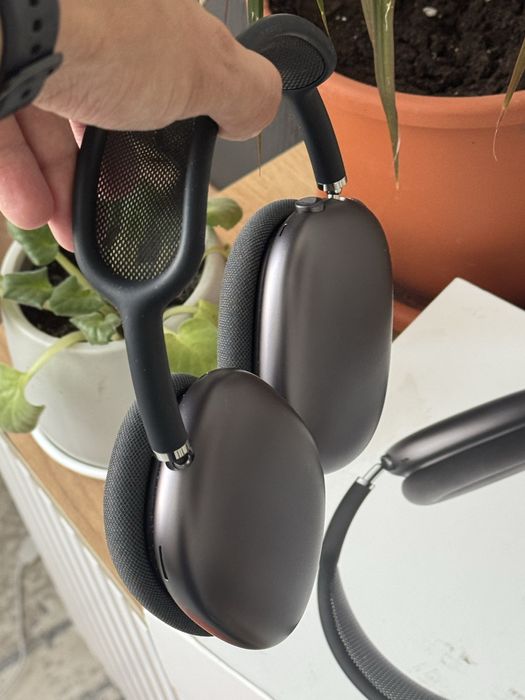 Airpods Max в хорошем состоянии