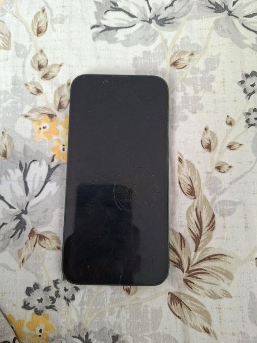Iphone 13 80% baterie / 256gb