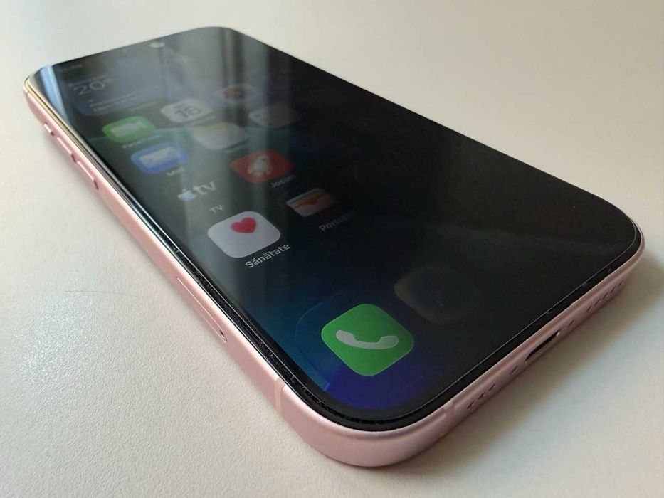  Apple / iPhone 15 128 Gb / Pink