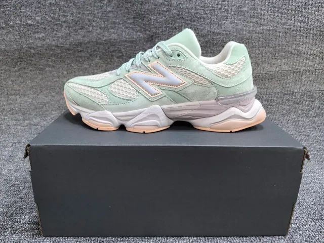 New Balance 9060 "Mint Green/Pinkish White"