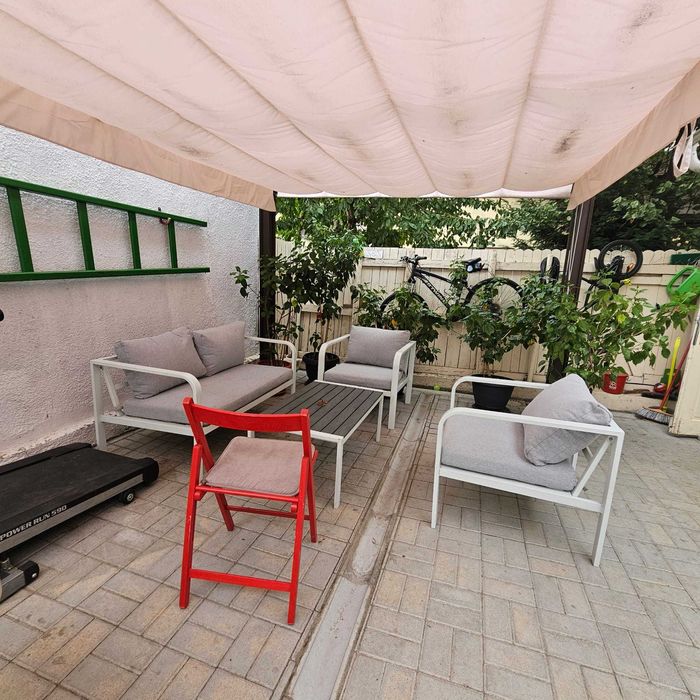 Casă deosebită în zonă liniștită și centrală – complet renovată!