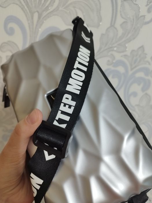 Сумка спортивная твердая