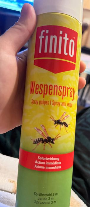 Finito Wespenspray е специализиран препарат за отстраняване на оси