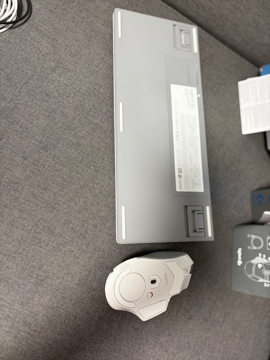 Logitech G502x plus Logitech g515 безжични геймърски мишка клавиатура