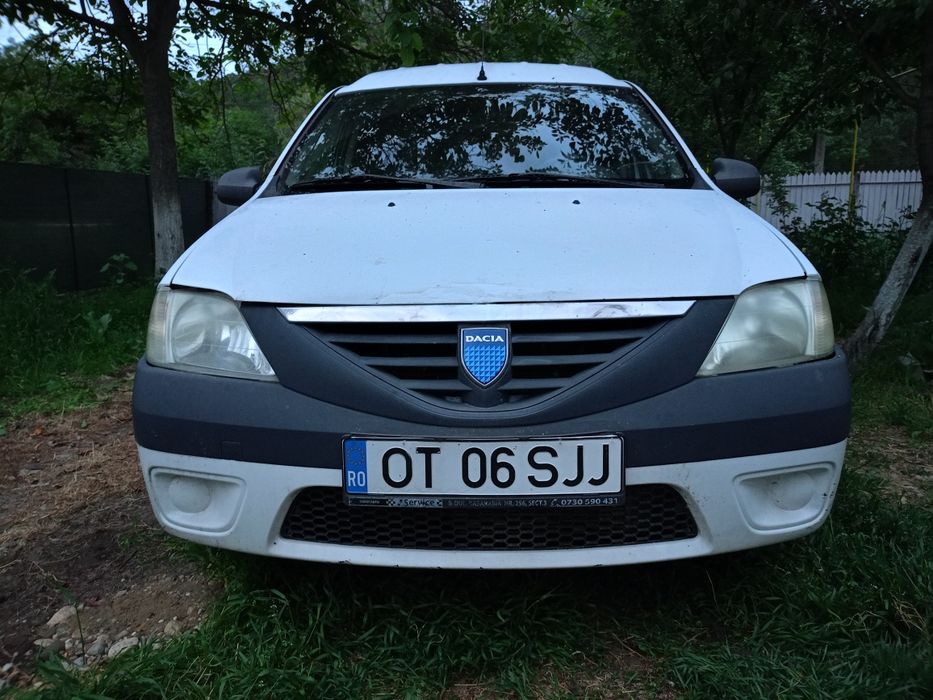 Vând Dacia Logan Van