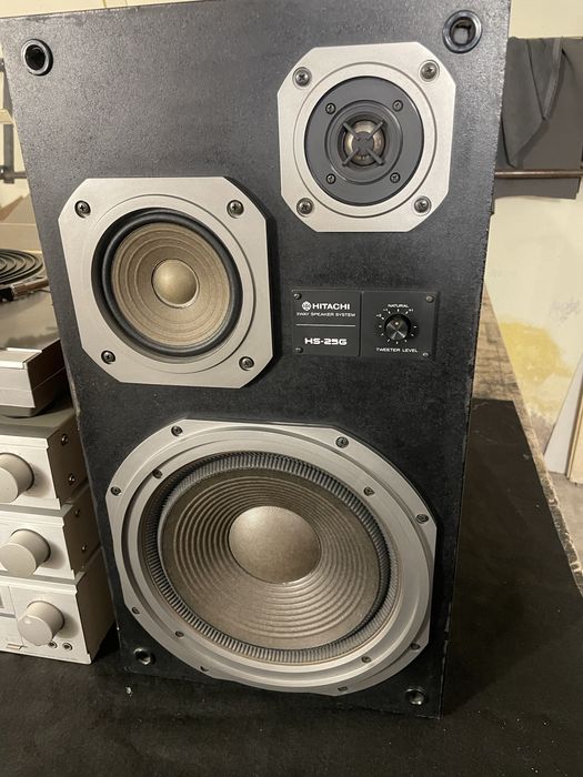 Hitachi грамофон усилвател дек тонколони