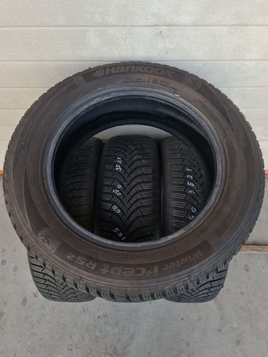 Зимни гуми 4 броя HANKOOK Winter Icept RS2 185 60 R15 дот 3521