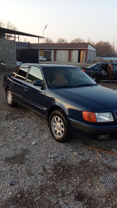 Audi rs4 1993год ...