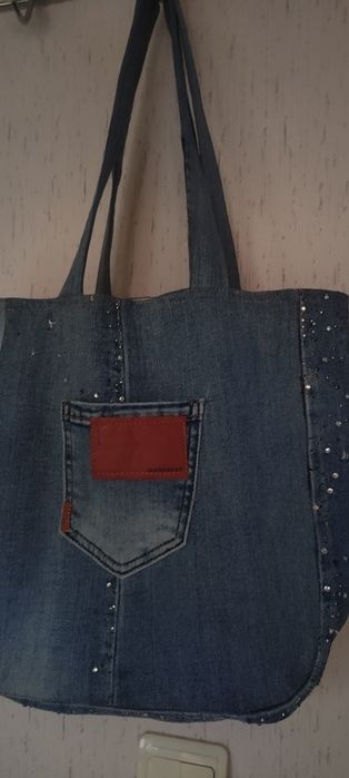 Gentii de blugi diferite modele