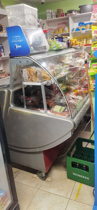 Vand Vitrina mezeluri
