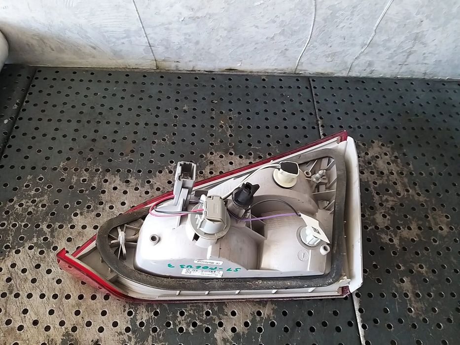 Stop tripla lampa stanga haion ford focus 3 facelift f1eb13a603ba f1eb13a603b