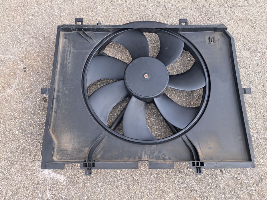 Охладителна перка Мерцедес Е Ц Mercedes E C class охладителна