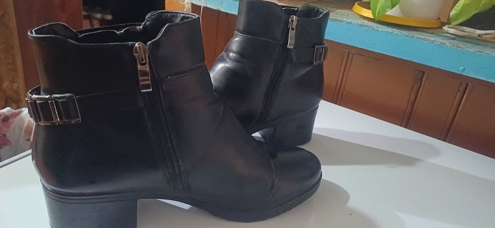 Продаются сапожки