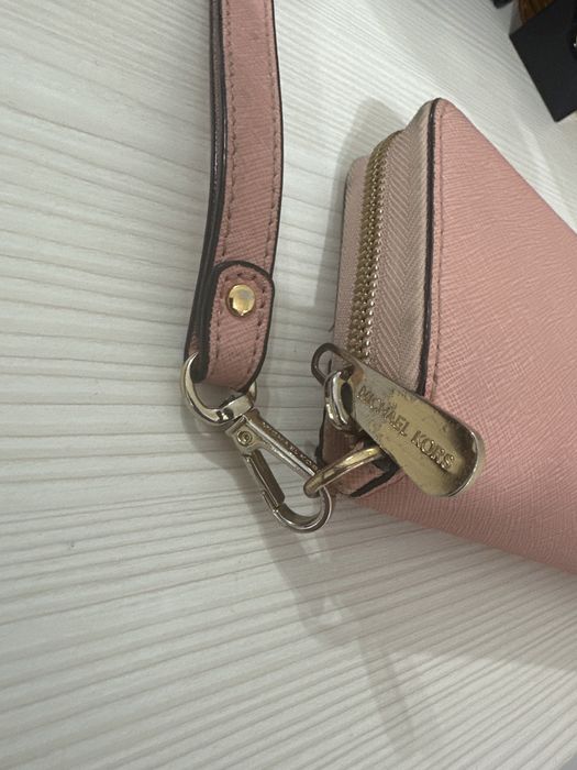 Продам кошелек Michael Kors