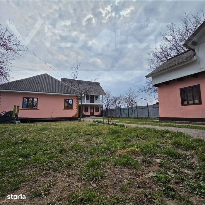 Casă de vânzare în Com. Helegiu