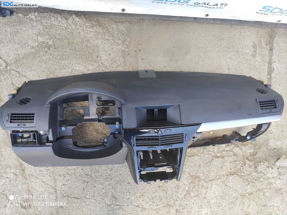 Plansa Bord Goala Opel Astra H 2004 - 2010