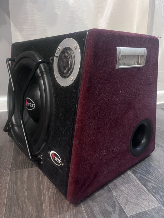 Сабвуфер активный