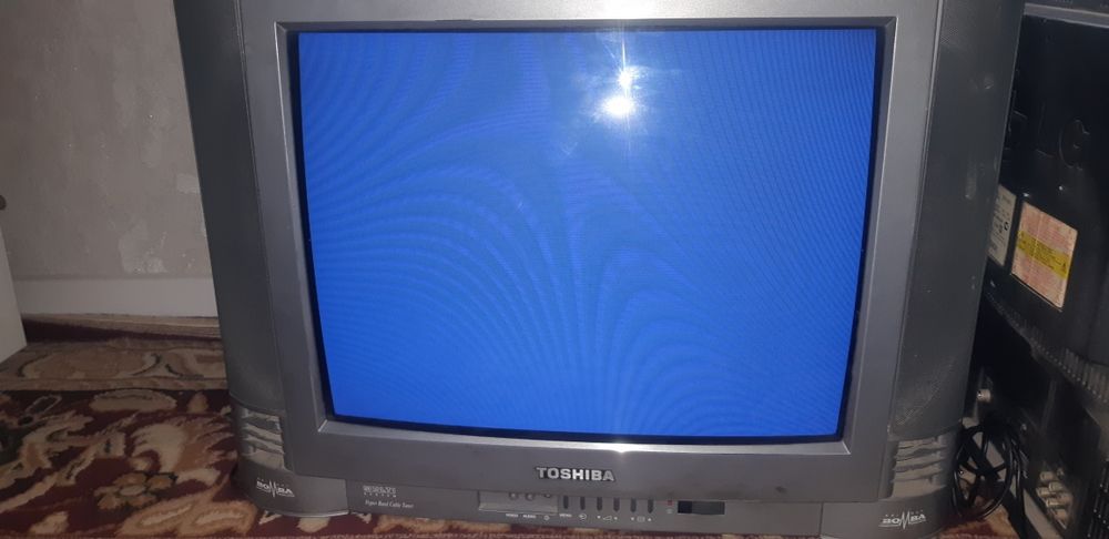 Toshiba holati yaxshi ishlidgan televizor