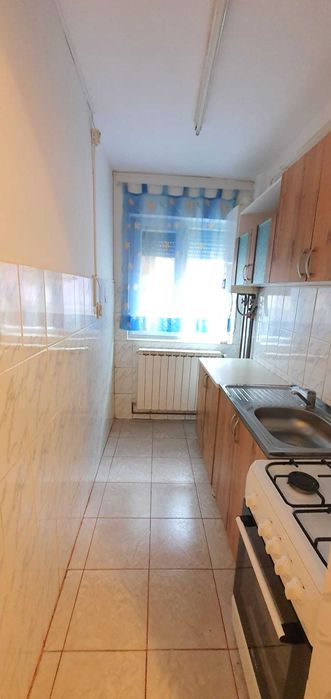 Închiriez apartament cu 2 camere ultracentral Marghita