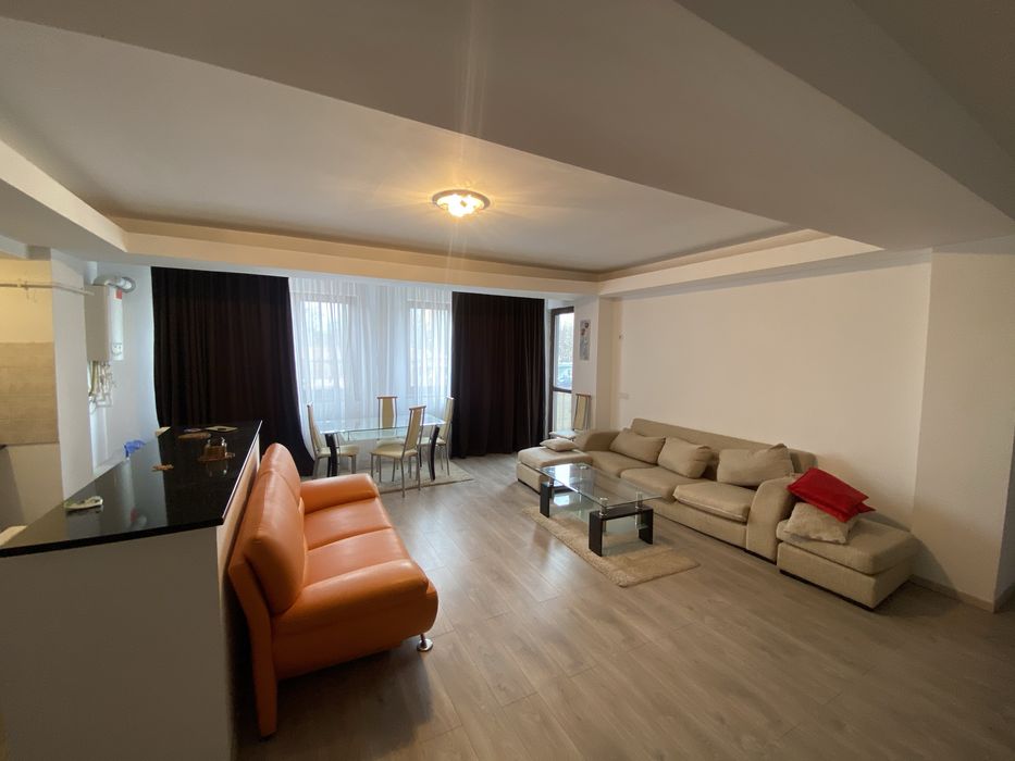 Apart 4 camere Raul Doamnei