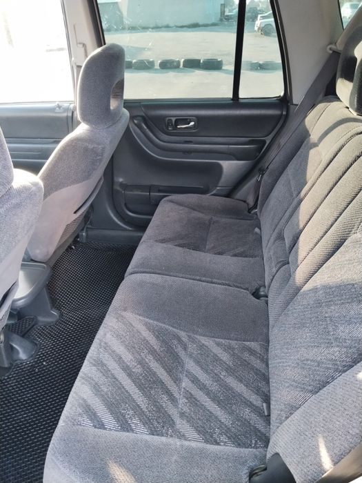 Honda CR V 2000года