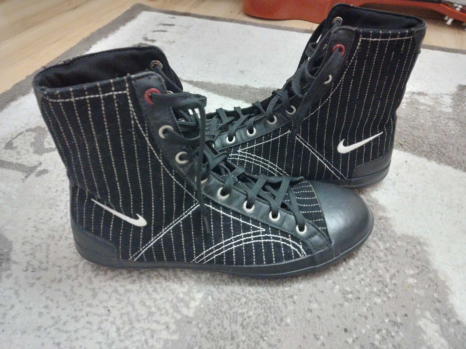 Кецове Найк , леки и удобни.